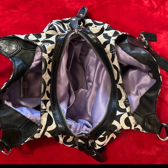 Preowned Multicolored Beautiful Coach HandBag; Medium Size; 3 Compartments, $65 - Picture 7 of 14